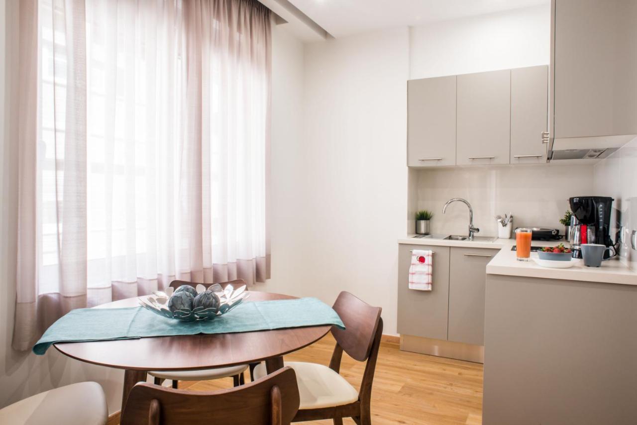 A23 Sunny & Cosy Suite With Balcony Near Parthenon アテネ エクステリア 写真